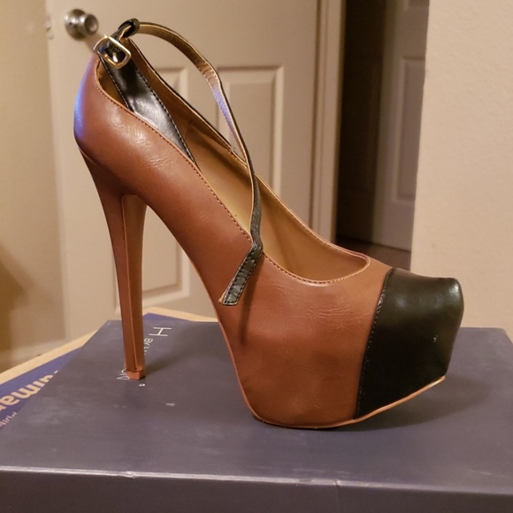 Shoes - Picture 1 of 1